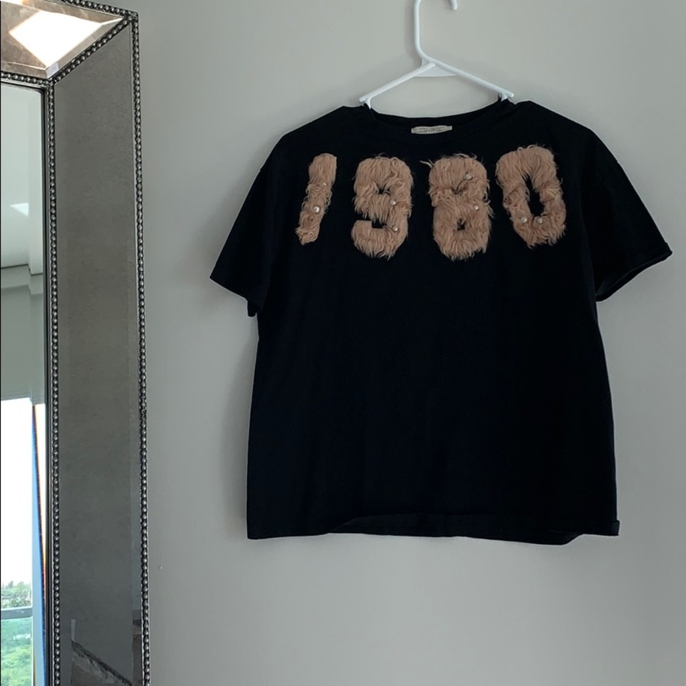 Furry 1980 and pearl design t- shirt! ✨🌸